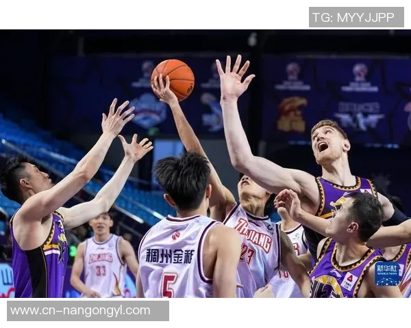 CBA精彩对决北京北汽迎战浙江稠州金租争夺季后赛席位